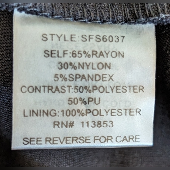 EUC 41 Hawthorn black faux leather front panel elastic waist curved hemline - Picture 8 of 9